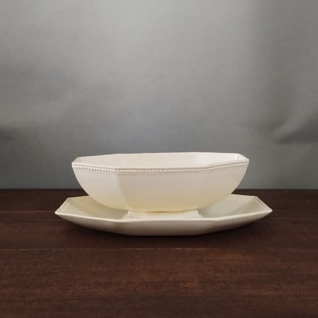 デッドストックの ムスティエ 丸い花リムのお皿 22.5cm 歪曲する C 