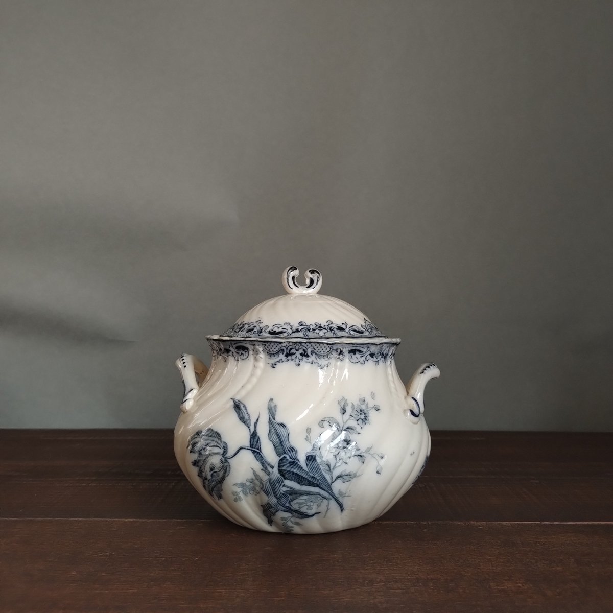 希少　美品　サルグミンヌ　fontange　ポット　フランスアンティーク fit=scale-down,w=1200