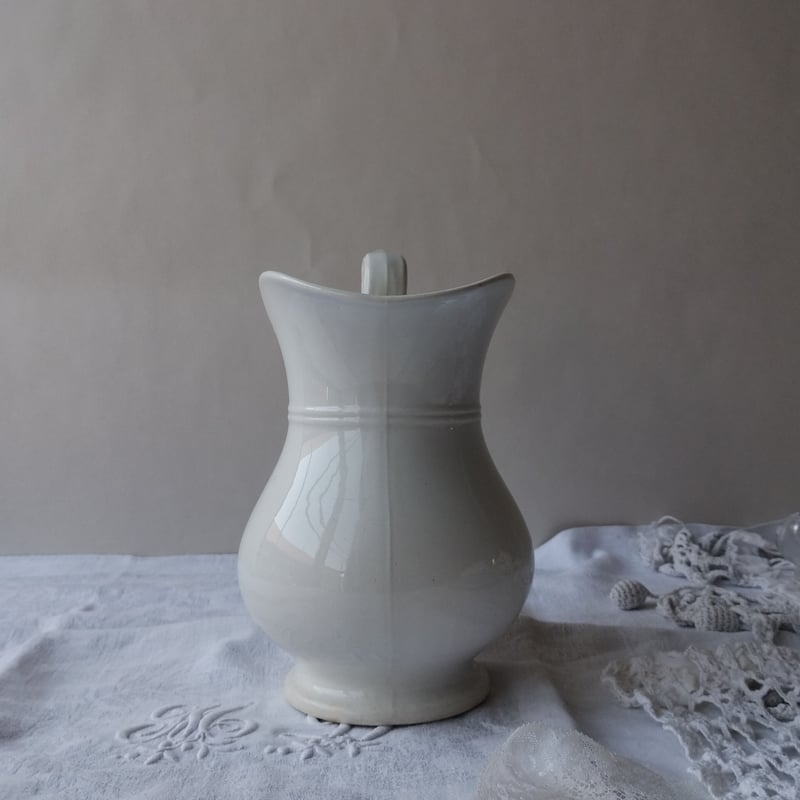 白いアヒル口のピシェ6 | フランス アンティーク 陶器 専門店