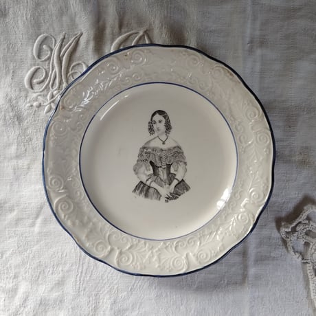 France antique お皿 フランスのビンテージプレート、アンリオ・カンペールのお皿(m