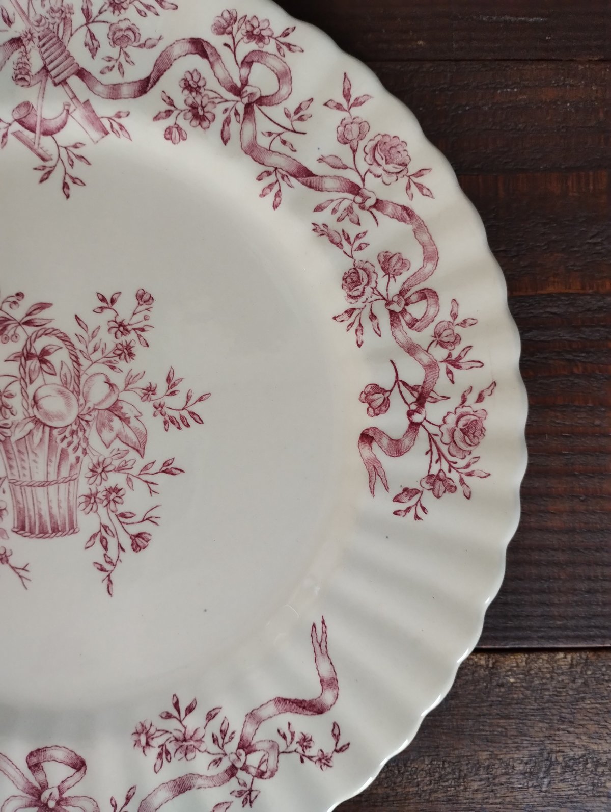 美品　ロンシャン　薔薇とリボンの平皿　フランスアンティーク fit=scale-down,w=1200