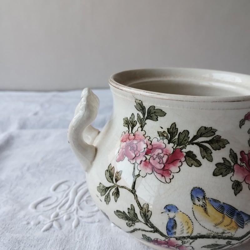 19世紀　サルグミンヌ　可憐なシュクリエ　美品 サルグミンヌのシュクリエ | フランス アンティーク 食器・花瓶 専門店