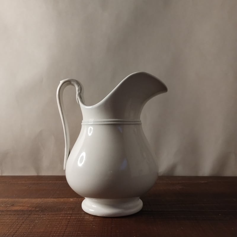 白いアヒル口のピシェ 10 | フランス アンティーク 陶器 専門店