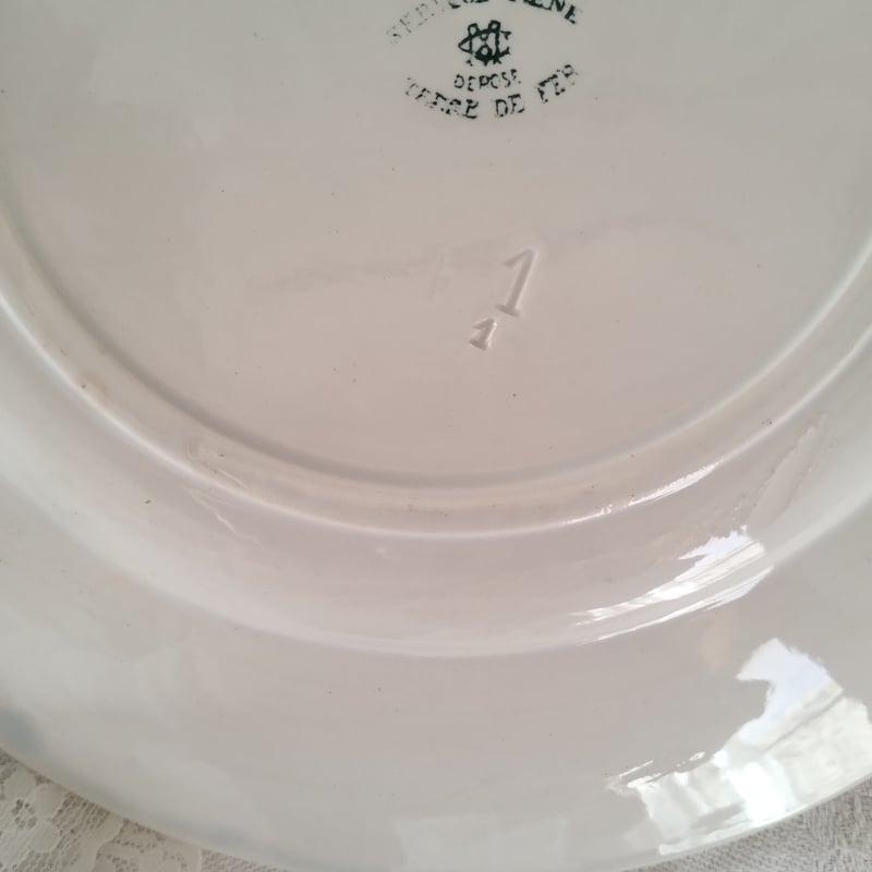 フランスアンティーク クレイユモントロー わた毛のプレート d