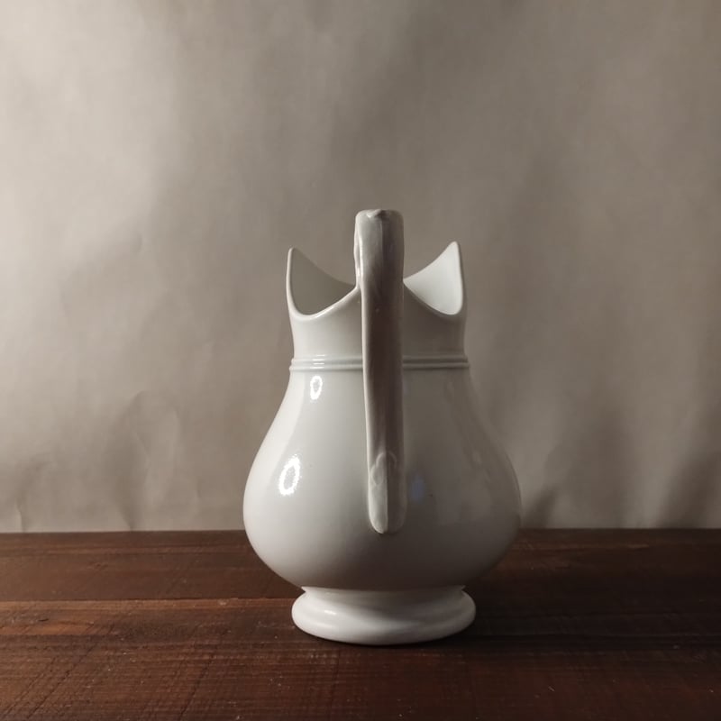 白いアヒル口のピシェ 10 | フランス アンティーク 陶器 専門店