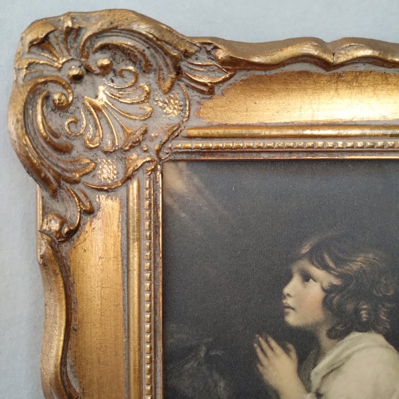 T926　アンティーク額装　シルクに描かれた少女達の絵画ヴィンテージディスプレイ フランスヴィンテージ シルクに描かれた祈る子ども | フランス