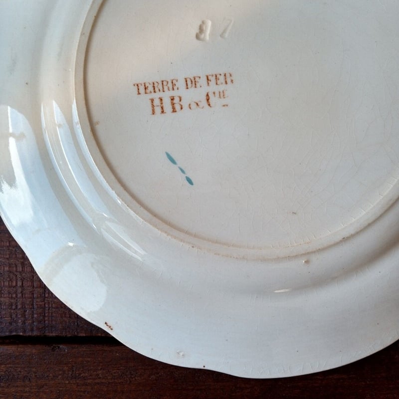 ショワジールロワ アンティークカラーの花リムプレート