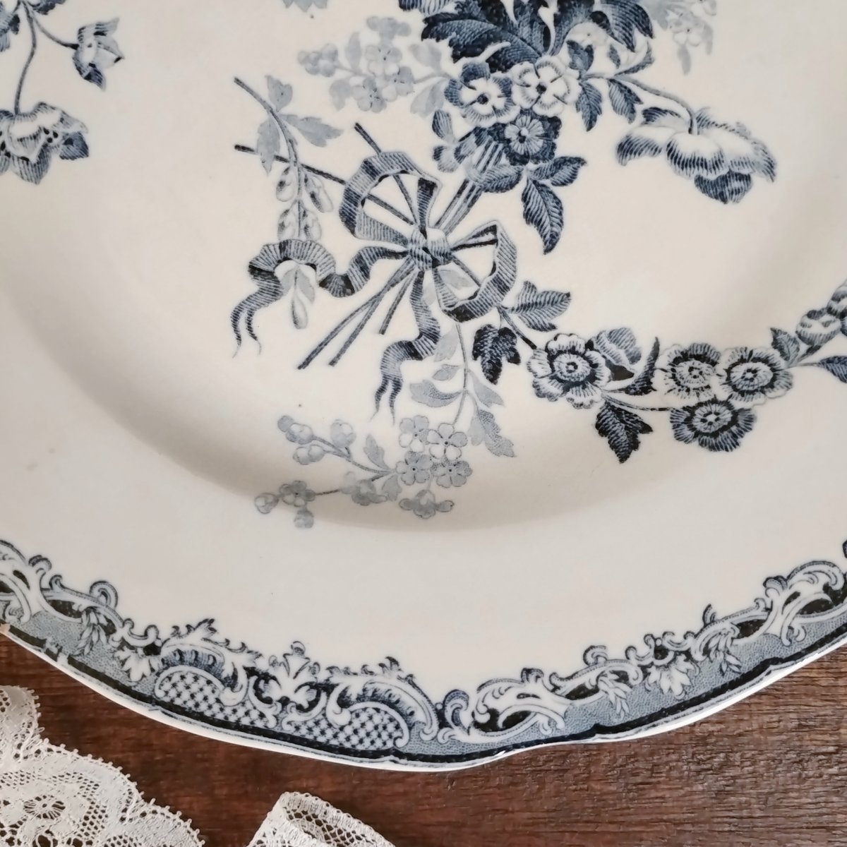 ラスイチ【B】【サルグミンヌ】フォンタンジュデザートプレート /アンティーク フランスアンティークプレート サルグミンヌ フォンタンジュ青 右下