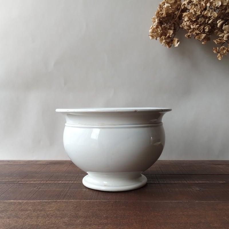 フランスアンティーク 丸みが可愛らしいチャンバーポット