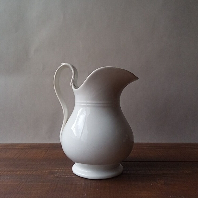 フランスアンティーク陶器のアヒル型小物入れ