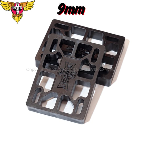 DOG TOWN SKATEBOARDS 3/8" RISER PAD SET of 2 black