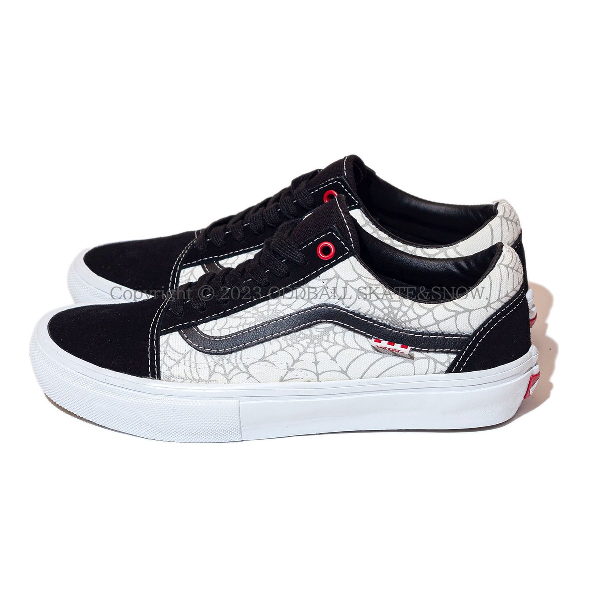 スケートボード Vans Old Skool Black Windon Spider Black Shop Vans Skate Black Widow Spider Old Skool in Black and White