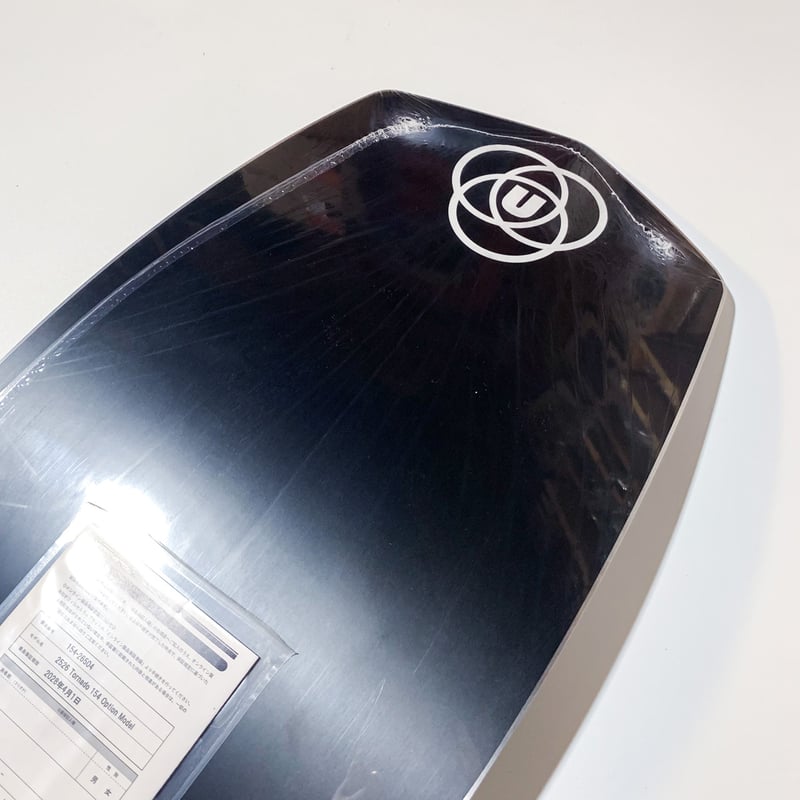 25-26 UNIT MFG TORNADO 154 FAT GRAPHITE SOLE |