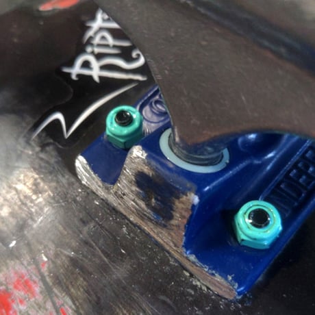 RIPTIDE PIVOT CUP