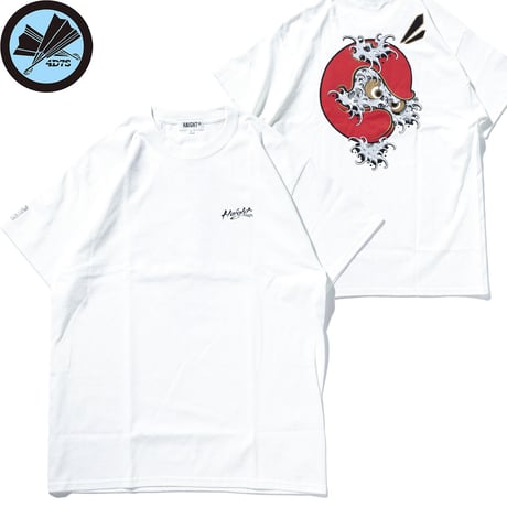 4D7S HEAIGHT NAMIDARUMA TOSHIKAZU NOZAKA S/S TEE white