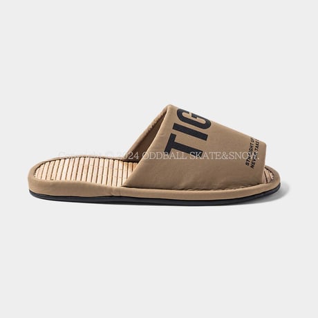 TIGHTBOOTH BIG LABEL ROOM SANDAL