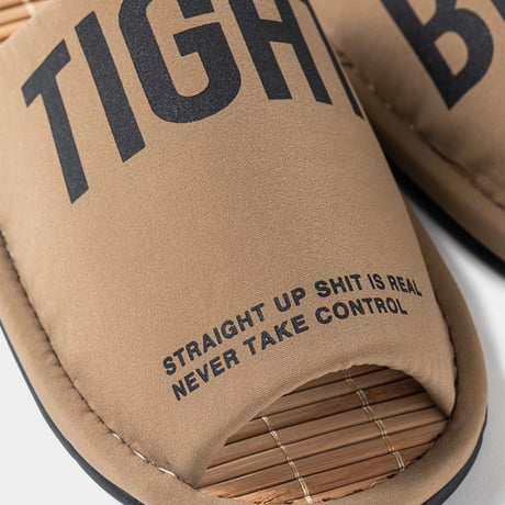 TIGHTBOOTH BIG LABEL ROOM SANDAL