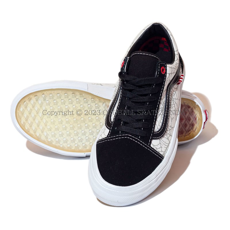スケートボード Vans Old Skool Black Windon Spider Black Shop Vans Skate Black Widow Spider Old Skool in Black and White