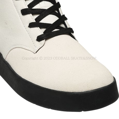 AREth 2023 LATE Chukka White Black