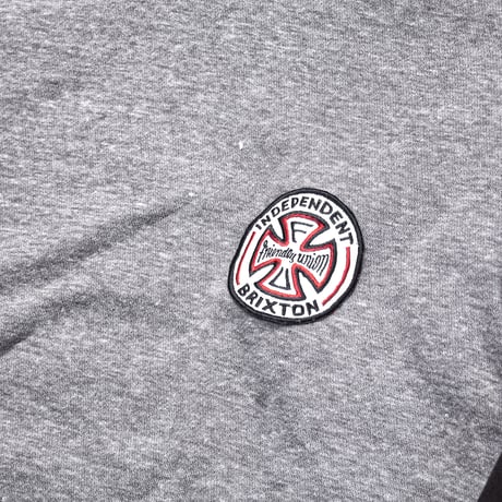 BRIXTON × INDEPENDENT WILLKINSON HOODED PULLOVER Heather Grey/Black