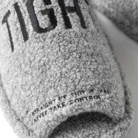TIGHTBOOTH LABEL LOGO BOA SANDAL