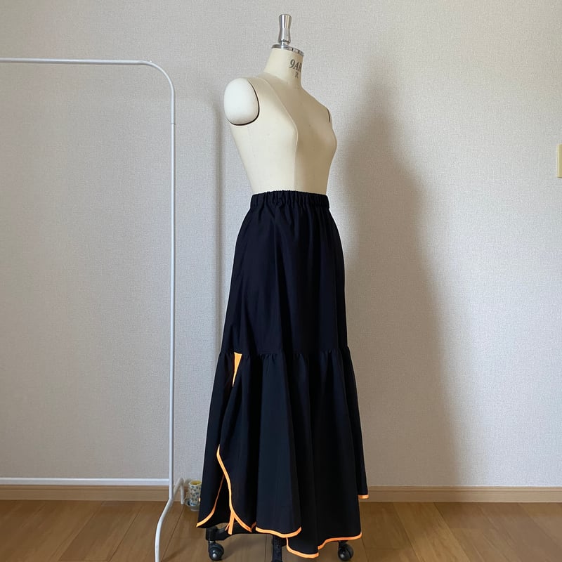 【FD】ブラックフリンジスカート2613 縁遊びスカート-black×orange- | ANQU