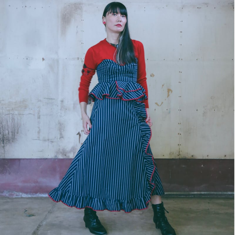 縁フリルスカート-紺ストライプ×赤縁- | ANQU