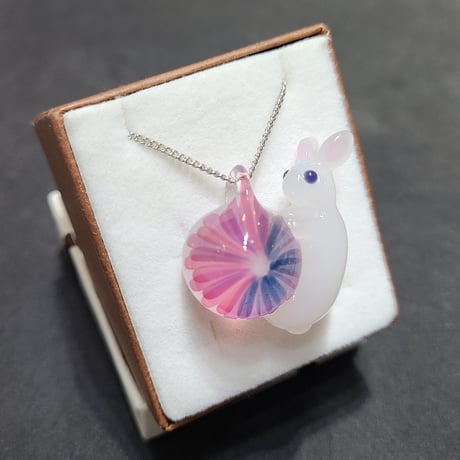 うさぎと紫陽花のペンダント-799