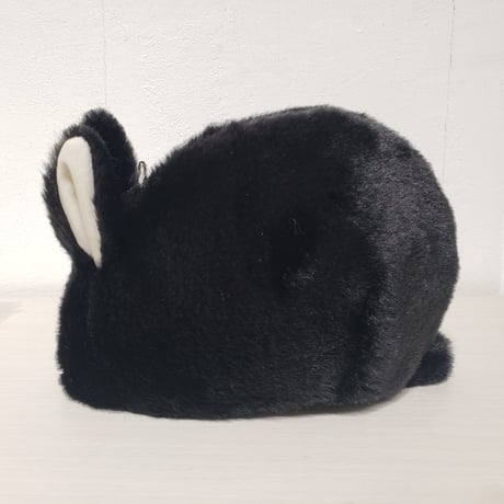 ふわふわのポーチさん 真っ黒ブラック