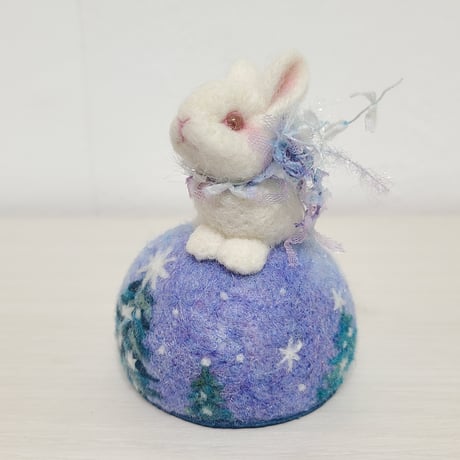［羊毛針刺し］ ウサギ(星飾り)