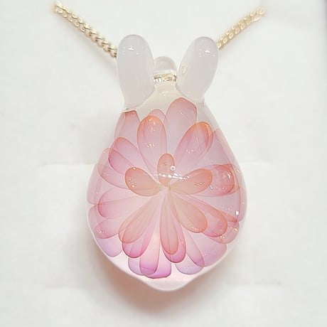 【春限定】桜うさぎのペンダント-