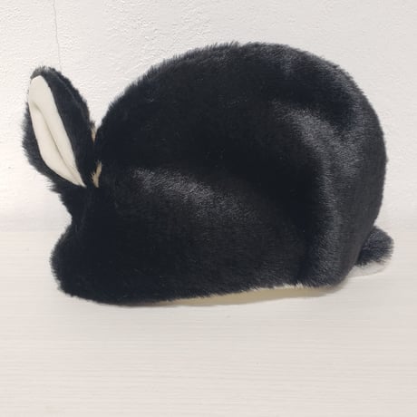 ふわふわのポーチさん ブラックオター
