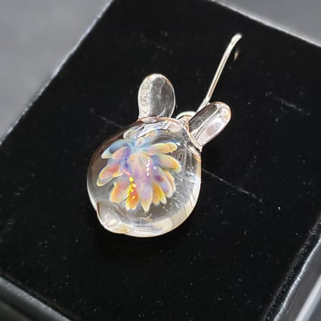お花うさぎのピアス(イヤリング変更可)-456