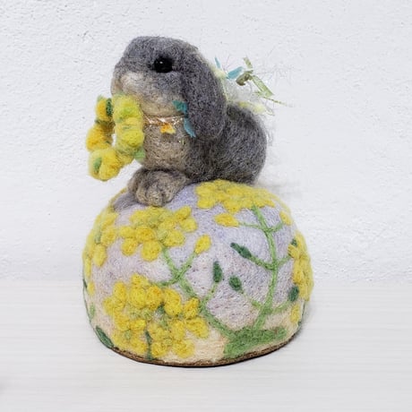 ［羊毛針刺し］ウサギと菜の花