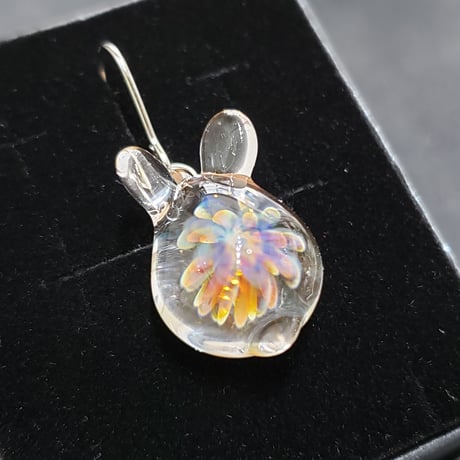 お花うさぎのピアス(イヤリング変更可)-456
