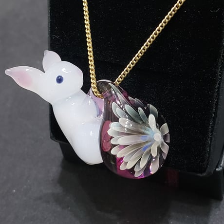 うさぎと雪の華のペンダント-661