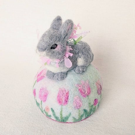 ［羊毛針刺し］ ウサギ(チューリップ)