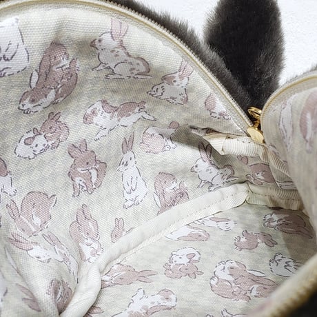 ふわふわのポーチさん  単色ブルーセルフ