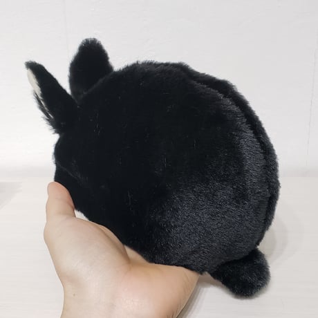 ふわふわのポーチさん 真っ黒ブラック