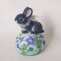 抽選販売当選者様限定ご購入フォーム★[羊毛針刺し] ウサギと桔梗 (ﾌﾞﾗｯｸｼﾙﾊﾞｰﾏｰﾁﾝ)