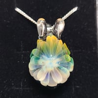 虹の花うさぎのペンダント-