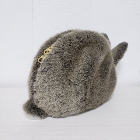 ふわふわのポーチさん  茶色なアグーチ