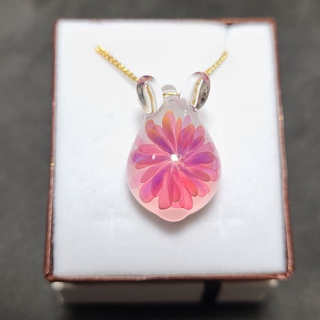 紫陽花うさぎのペンダント-640