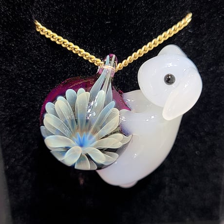 うさぎと雪の華のペンダント-865