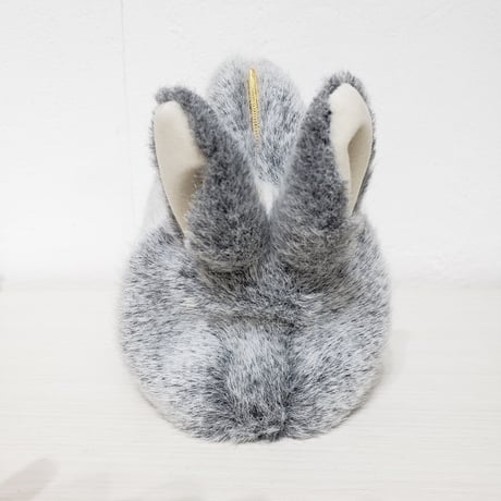 ふわふわのポーチさん グレーアグーチ