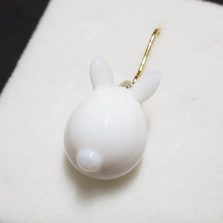 ミニうさぎのピアス（イヤリング変更可）