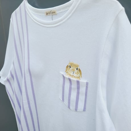 ポケットからロップちゃんストライプトップス