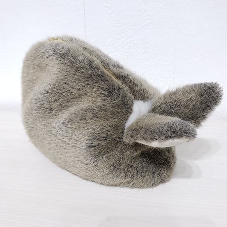 ふわふわのポーチさん  茶色なアグーチ