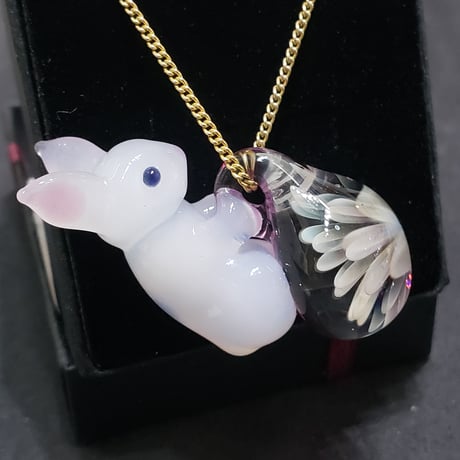 うさぎと雪の華のペンダント-661