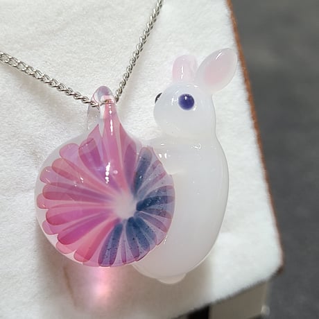うさぎと紫陽花のペンダント-799